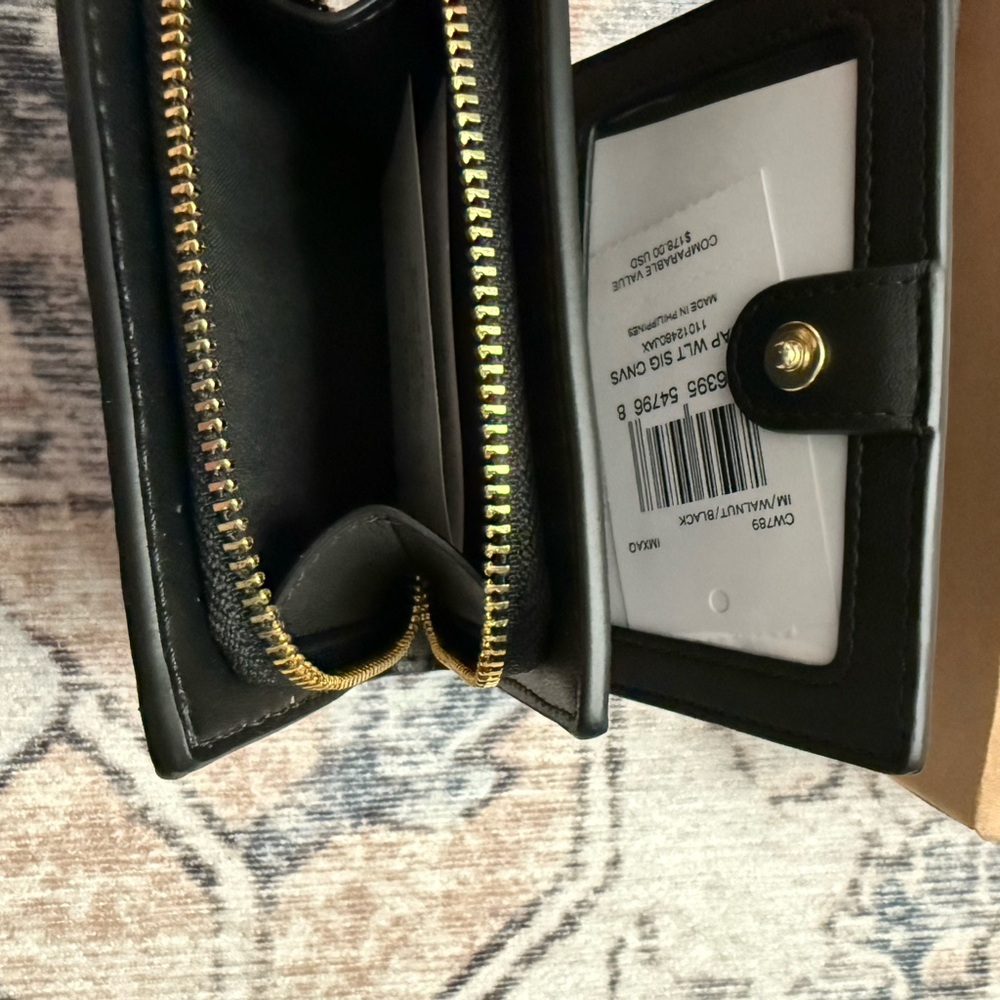 Coach Black and Gold Wallet - Picture 5 of 6